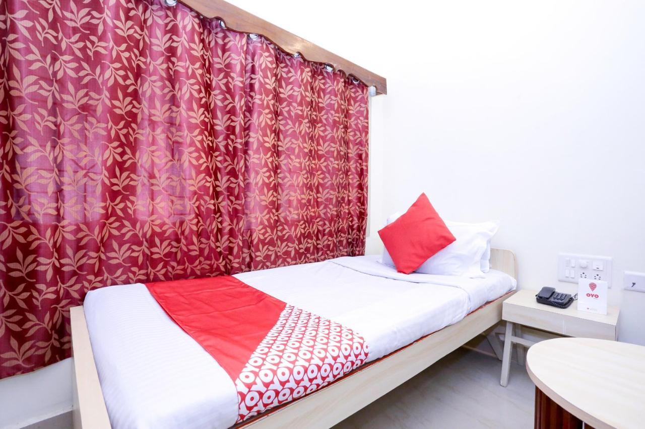Oyo 18627 Hotel Mithila 塞勒姆 外观 照片